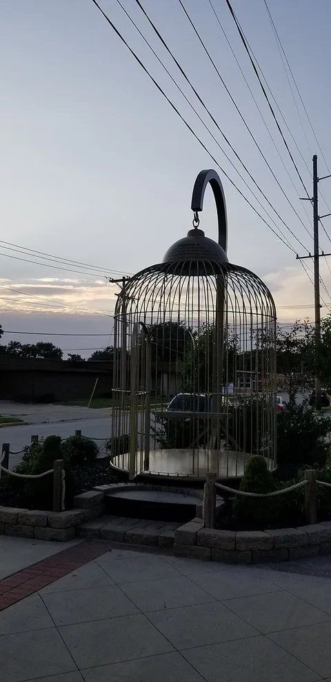 Largest Bird Cage