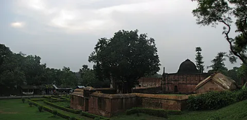 Kadam Rasul Masjid, Gour
