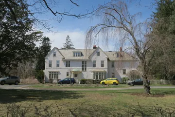 Mill Ridge Manor