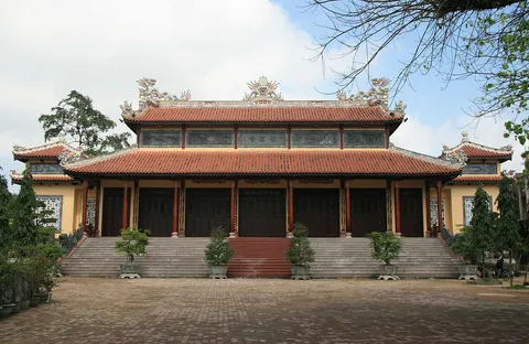 Tu Dam Pagoda