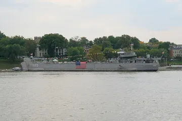 USS LST-325
