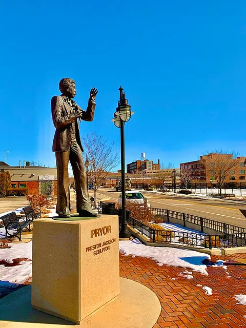 Richard Pryor statue by Preston Jackson