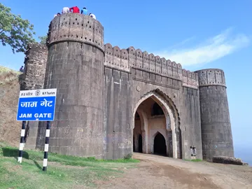 Jam gate Khargone