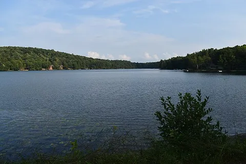 Arnold Lake