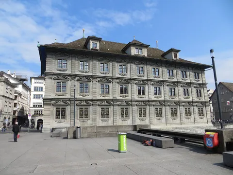 Zürich's Town Hall (Zürich Rathaus)