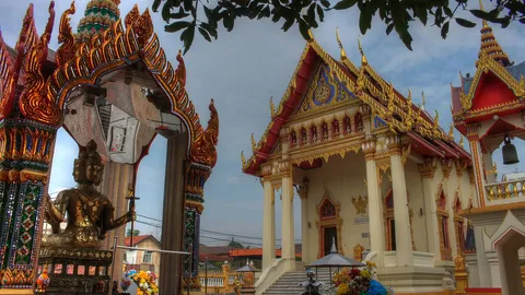 Thai Buddhist Chetawan Temple