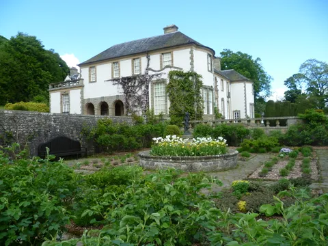 Hill of Tarvit Mansion House