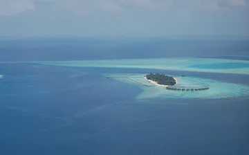 Komandoo island resort