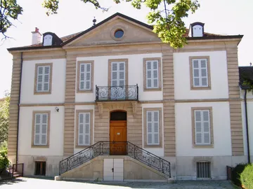Voltaire Institute and Museum