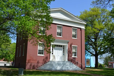 Mount Pulaski Courthouse State Historic Site