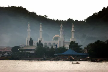 Tulay Central Mosque