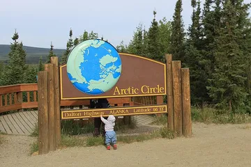 Arctic Circle Sign