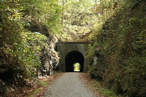 Tunnel Hill State Trail