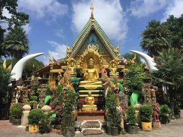 Wat Tai Phrachao Yai Ong Tue