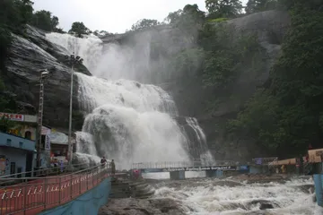 Courtallam Main Falls