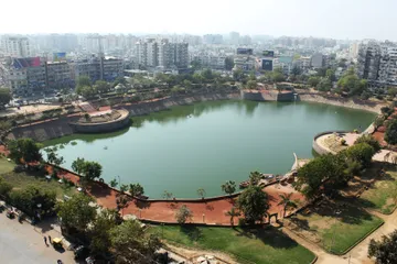 Vastrapur Lake