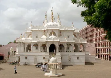 Swaminarayan Mandir, Gadhada