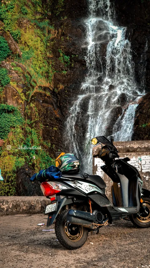 Valanjamkanam Water Falls