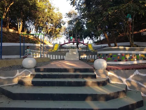 Lalsavunga Park, Hlimen
