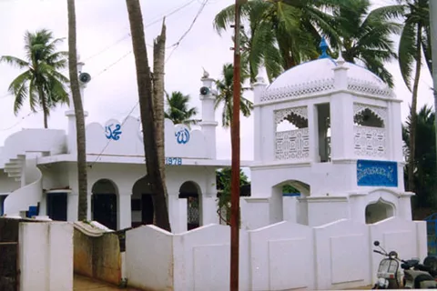  Grand mosque