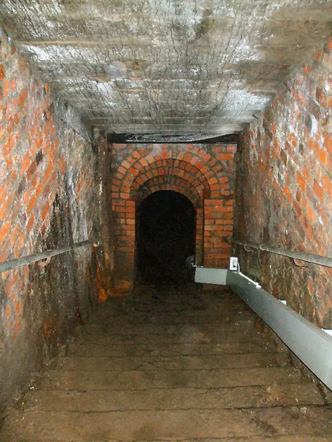 Victoria Tunnel Tours