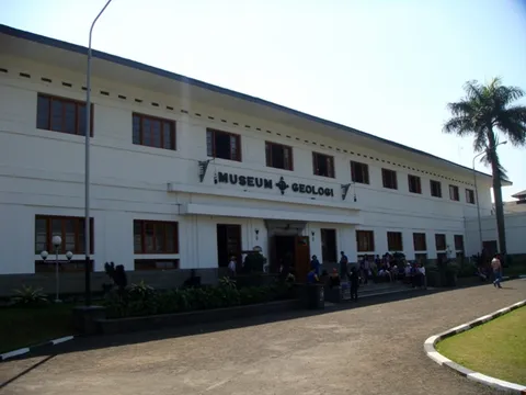 Bandung Geological Museum