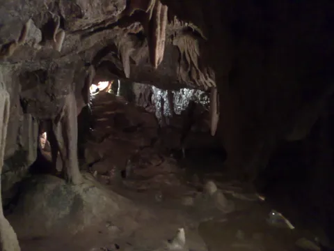 Stump Cross Caverns