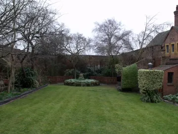 National Trust - Greyfriars House and Garden