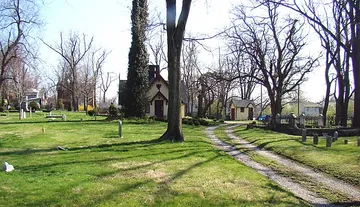  Episcopal Burying Ground and Chapel (Lexington, Kentucky)