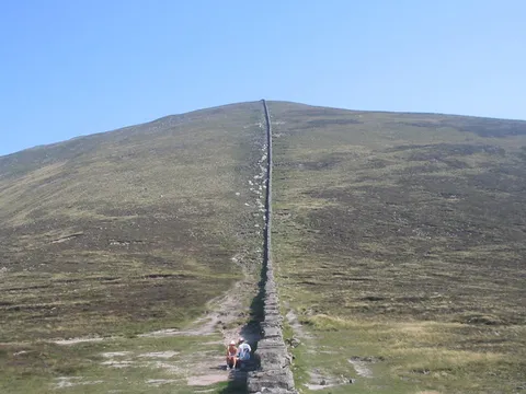 the mourne wall