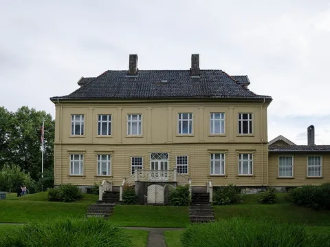 Gulskogen Manor