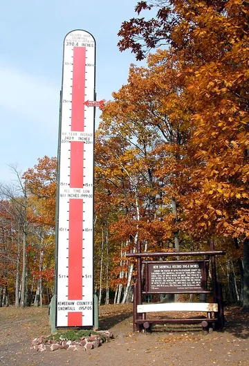 The Keweenaw Snow Thermometer