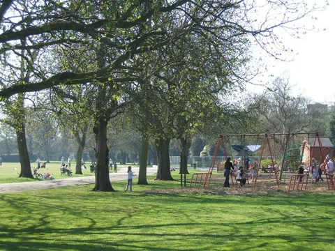 Victoria Park, Leamington Spa