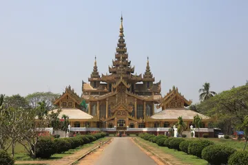 Kan Baw Za Thadi Palace